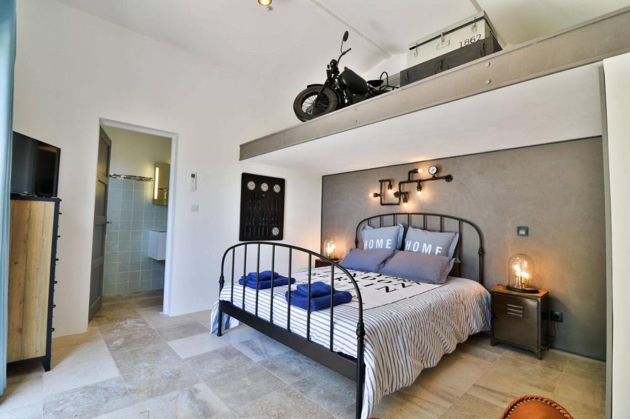 Le Mas De La Calade Bed and Breakfast Αιξ-αν-Προβάνς Εξωτερικό φωτογραφία
