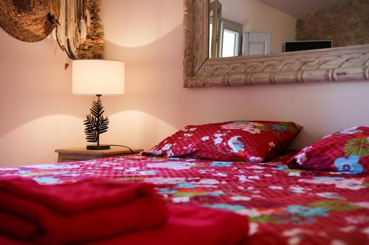Le Mas De La Calade Bed and Breakfast Αιξ-αν-Προβάνς Εξωτερικό φωτογραφία