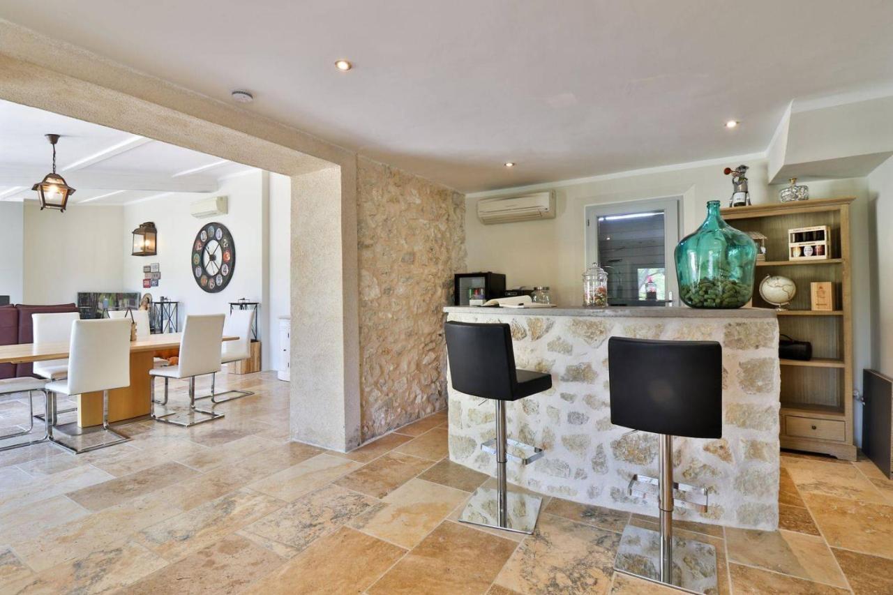 Le Mas De La Calade Bed and Breakfast Αιξ-αν-Προβάνς Εξωτερικό φωτογραφία