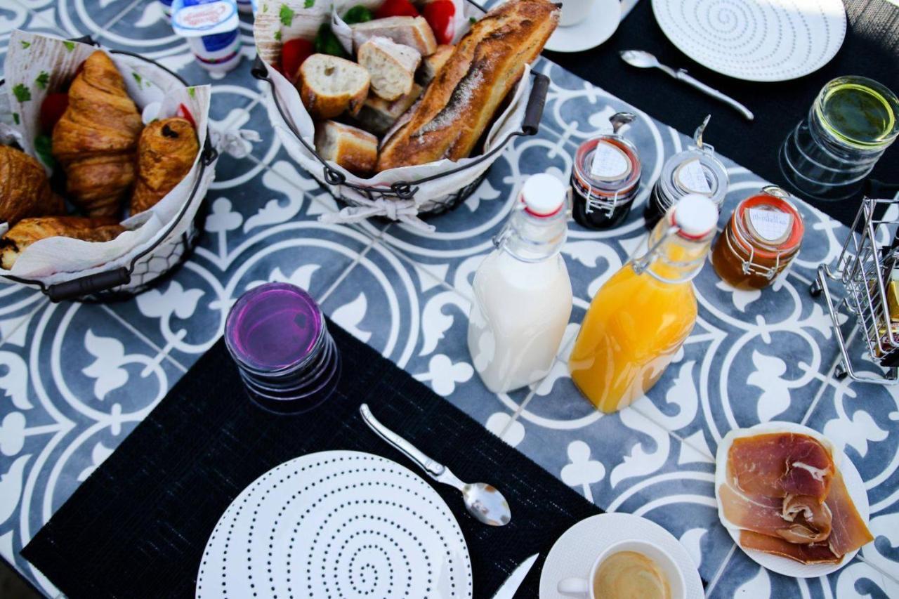 Le Mas De La Calade Bed and Breakfast Αιξ-αν-Προβάνς Εξωτερικό φωτογραφία