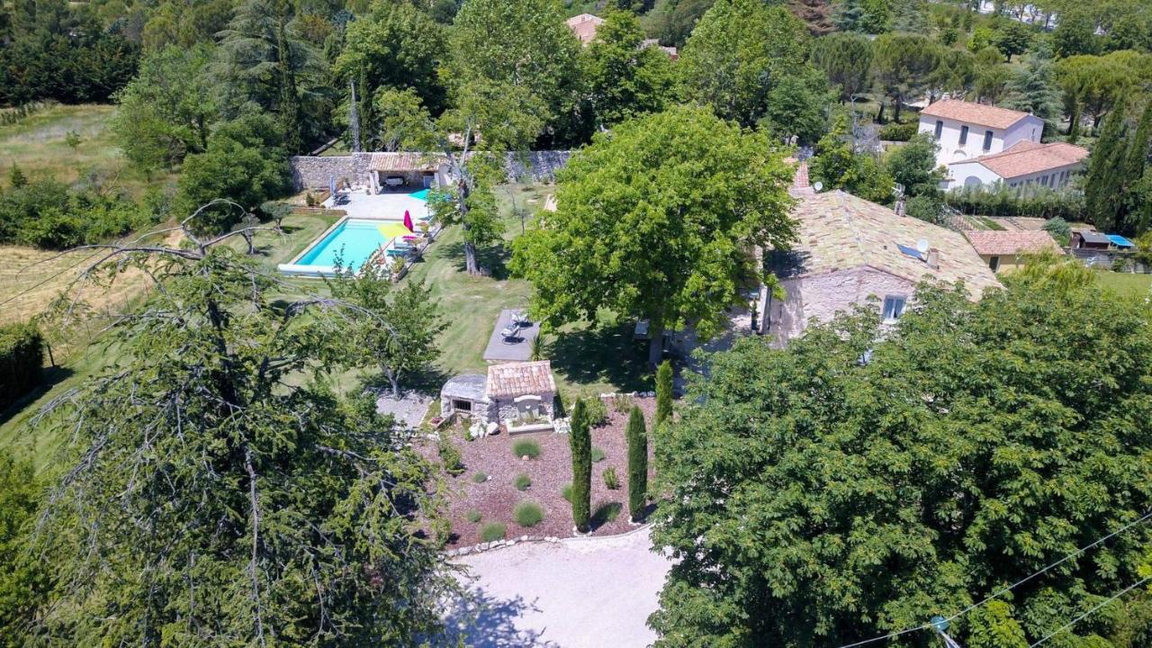 Le Mas De La Calade Bed and Breakfast Αιξ-αν-Προβάνς Εξωτερικό φωτογραφία